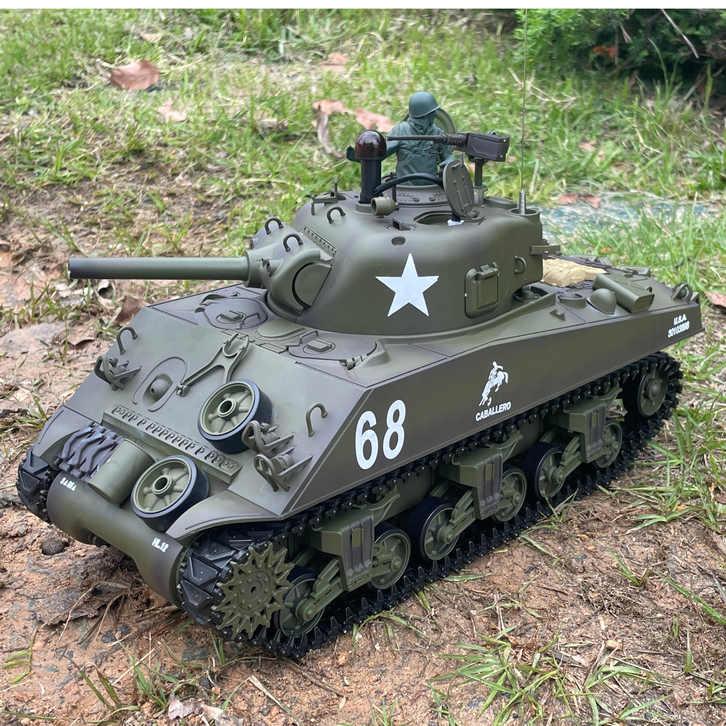 Sherman USA M4A3 RC Tank 2.4Ghz 1/16 (3898-1PRO)